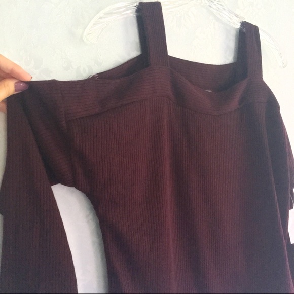 NWT Plum Off The Shoulder Long Sleeve Sweater - Picture 2 of 5